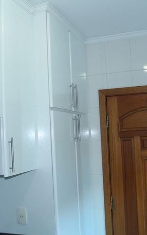 Casa à venda com 423m², 3 quartos e 6 vagasÁrea de Serviço