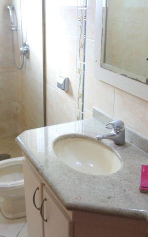 Casa à venda com 423m², 3 quartos e 6 vagasBanheiro da Suíte 2