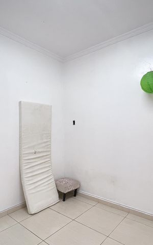 Casa à venda com 300m², 4 quartos e 4 vagas Casa à venda com 300m², 4 quartos e 4 vagasSuíte 2