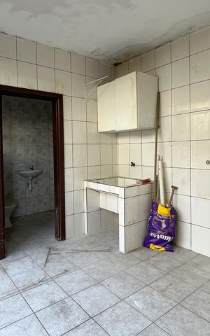 Casa à venda com 300m², 4 quartos e 4 vagas Casa à venda com 300m², 4 quartos e 4 vagasÁrea de Serviço