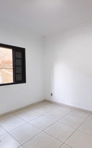 Casa à venda com 300m², 4 quartos e 4 vagas Casa à venda com 300m², 4 quartos e 4 vagasQuarto