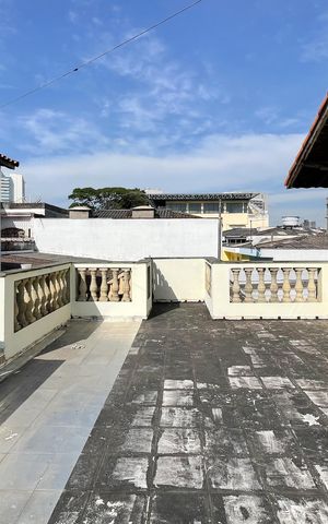 Casa à venda com 300m², 4 quartos e 4 vagas Casa à venda com 300m², 4 quartos e 4 vagasSacada