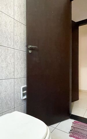 Casa à venda com 300m², 4 quartos e 4 vagas Casa à venda com 300m², 4 quartos e 4 vagasBanheiro - Suíte 1