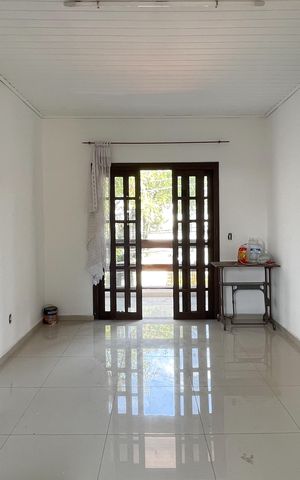 Casa à venda com 300m², 4 quartos e 4 vagas Casa à venda com 300m², 4 quartos e 4 vagasÁrea de TV