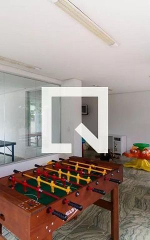 Apartamento à venda com 210m², 4 quartos e 3 vagas Apartamento à venda com 210m², 4 quartos e 3 vagasÁrea comum - Sala de Jogos