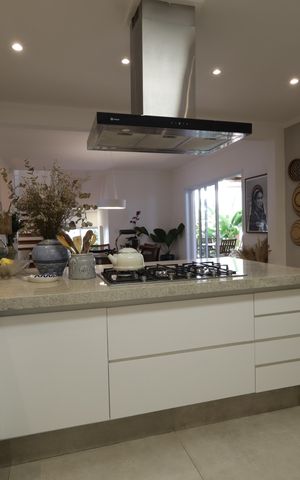 Casa à venda com 351m², 3 quartos e 3 vagasCozinha