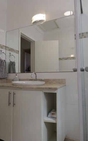 Casa à venda com 351m², 3 quartos e 3 vagasBanheiro da Suíte 1