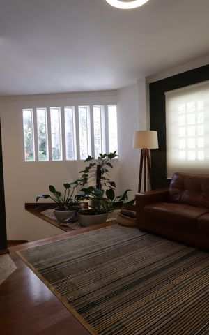 Casa à venda com 351m², 3 quartos e 3 vagasSala Intima