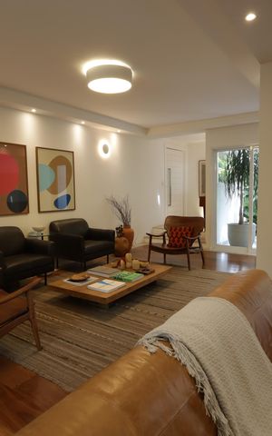 Casa à venda com 351m², 3 quartos e 3 vagasSala