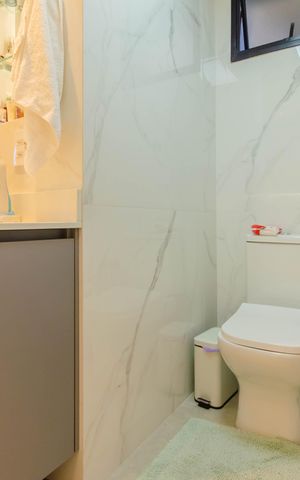 Apartamento à venda com 146m², 3 quartos e 3 vagas Apartamento à venda com 146m², 3 quartos e 3 vagasBanheiro da Suíte