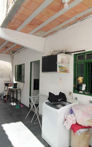 Casa à venda com 180m², 3 quartos e 1 vagaÁrea de Serviço