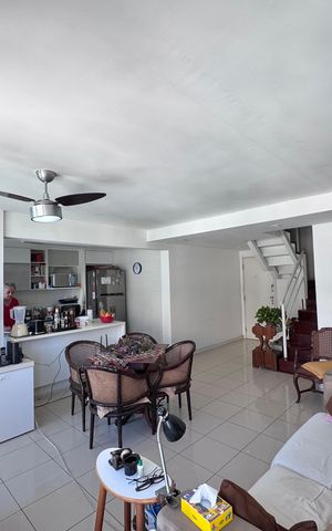 Apartamento à venda com 171m², 3 quartos e 2 vagas Apartamento à venda com 171m², 3 quartos e 2 vagasSala
