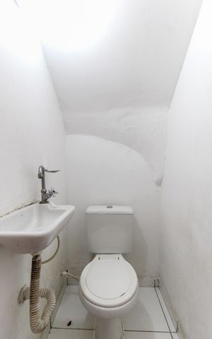 Casa à venda com 125m², 2 quartos e 2 vagasLavabo
