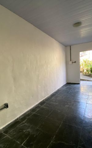 Casa para alugar com 50m², 1 quarto e sem vaga Casa para alugar com 50m², 1 quarto e sem vagaSala