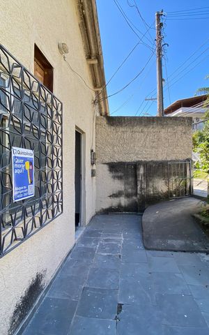 Casa para alugar com 50m², 1 quarto e sem vaga Casa para alugar com 50m², 1 quarto e sem vagaFachada e placa