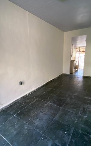 Casa para alugar com 50m², 1 quarto e sem vaga Casa para alugar com 50m², 1 quarto e sem vagaSala