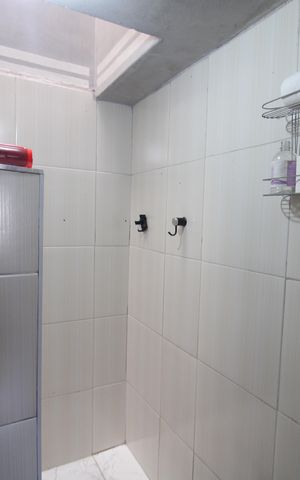 Casa à venda com 200m², 3 quartos e 3 vagasBanheiro 2