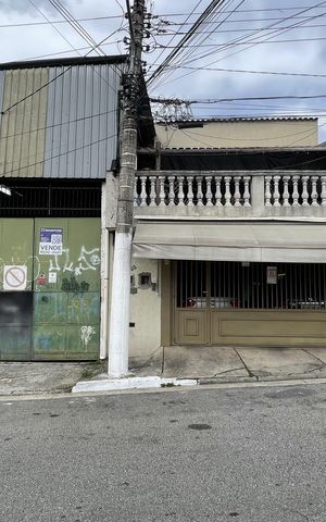 Casa para alugar com 480m², 4 quartos e 2 vagas Casa para alugar com 480m², 4 quartos e 2 vagasFachada