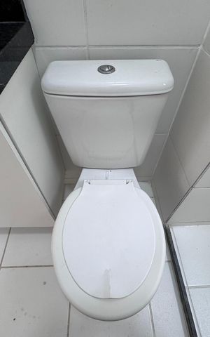 Apartamento à venda com 43m², 2 quartos e 1 vaga Apartamento à venda com 43m², 2 quartos e 1 vagaBanheiro Social