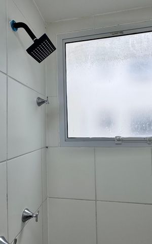 Apartamento à venda com 43m², 2 quartos e 1 vaga Apartamento à venda com 43m², 2 quartos e 1 vagaBanheiro Social