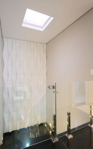 Casa à venda com 350m², 3 quartos e 4 vagasEscada