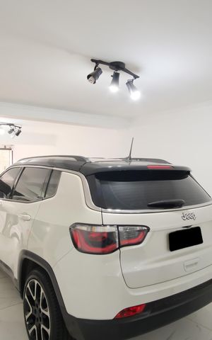 Casa à venda com 350m², 3 quartos e 4 vagasGaragem
