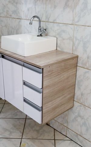 Casa à venda com 240m², 3 quartos e 2 vagas Casa à venda com 240m², 3 quartos e 2 vagasBanheiro da Suíte