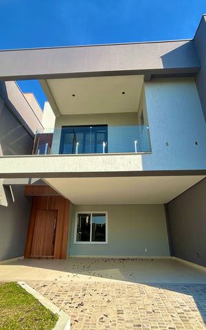Casa à venda com 162m², 3 quartos e 4 vagasFachada