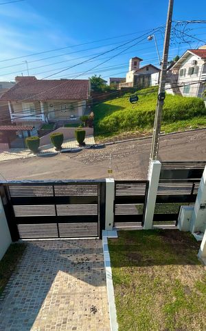 Casa à venda com 162m², 3 quartos e 4 vagasVista Sacada
