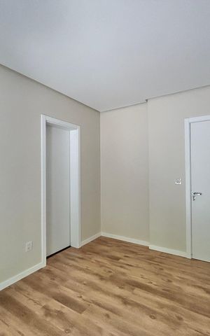 Casa à venda com 162m², 3 quartos e 4 vagasSuíte 2