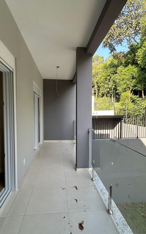 Casa à venda com 162m², 3 quartos e 4 vagasSacada