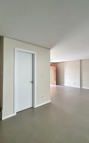 Casa à venda com 162m², 3 quartos e 4 vagasSala/Cozinha