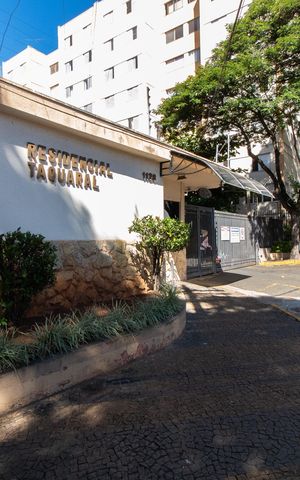 Apartamento para alugar com 82m², 3 quartos e 1 vaga Apartamento para alugar com 82m², 3 quartos e 1 vagaFachada