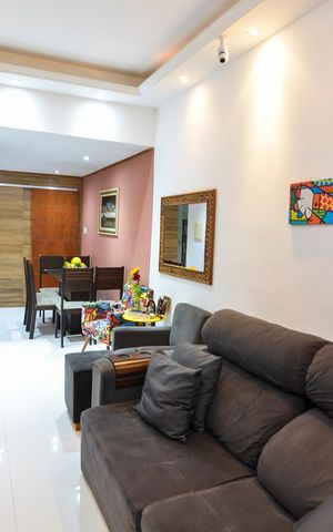 Casa de condomínio à venda com 65m², 2 quartos e sem vaga Casa de condomínio à venda com 65m², 2 quartos e sem vagaSala