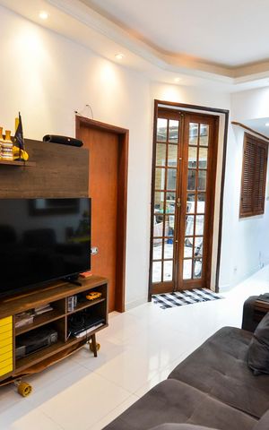 Casa de condomínio à venda com 65m², 2 quartos e sem vaga Casa de condomínio à venda com 65m², 2 quartos e sem vagaSala