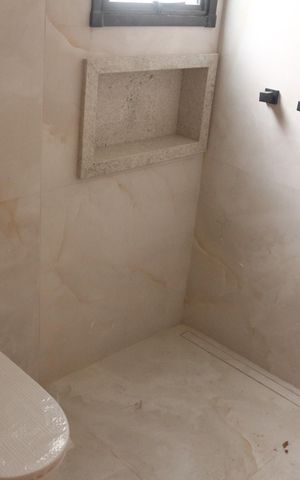 Casa à venda com 200m², 3 quartos e 4 vagasBanheiro da Suíte 2