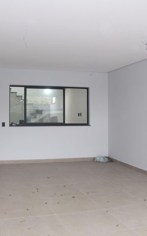 Casa à venda com 200m², 3 quartos e 4 vagasGaragem
