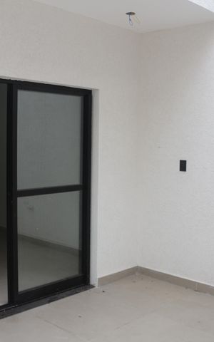Casa à venda com 200m², 3 quartos e 4 vagasQuintal
