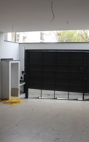 Casa à venda com 200m², 3 quartos e 4 vagasGaragem