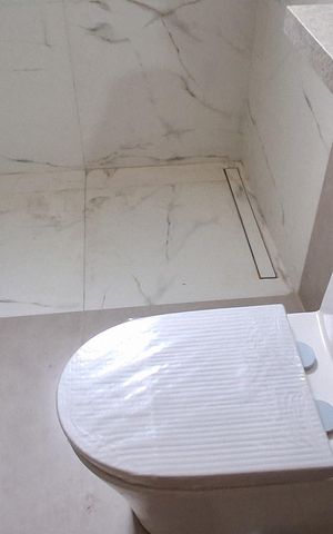 Casa à venda com 200m², 3 quartos e 4 vagas Casa à venda com 200m², 3 quartos e 4 vagasBanheiro Suíte 1