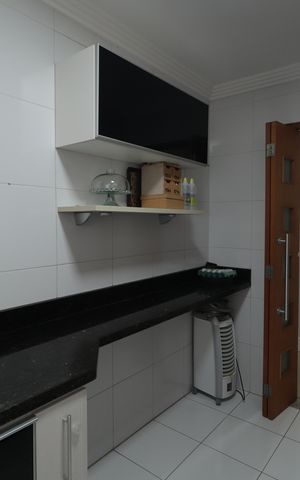 Apartamento à venda com 84m², 2 quartos e 2 vagasCozinha
