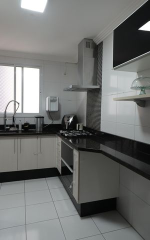 Apartamento à venda com 84m², 2 quartos e 2 vagasCozinha