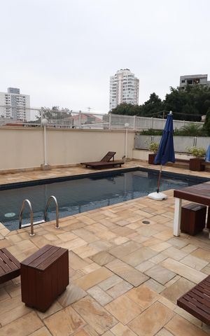 Apartamento à venda com 84m², 2 quartos e 2 vagasÁrea comum - Piscina