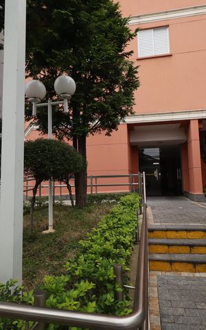 Apartamento à venda com 84m², 2 quartos e 2 vagasPortaria