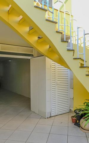 Casa à venda com 235m², 3 quartos e 4 vagasÁrea comum