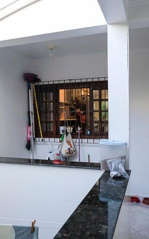 Casa à venda com 235m², 3 quartos e 4 vagasÁrea de serviço