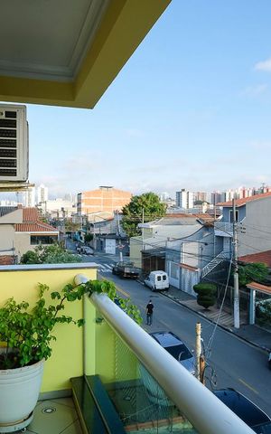 Casa à venda com 235m², 3 quartos e 4 vagasVaranda da suíte 1
