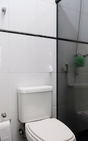 Casa à venda com 235m², 3 quartos e 4 vagasBanheiro da suíte 2