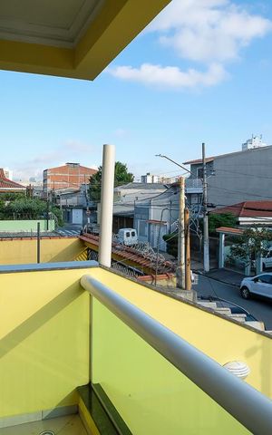 Casa à venda com 235m², 3 quartos e 4 vagasVaranda da sala