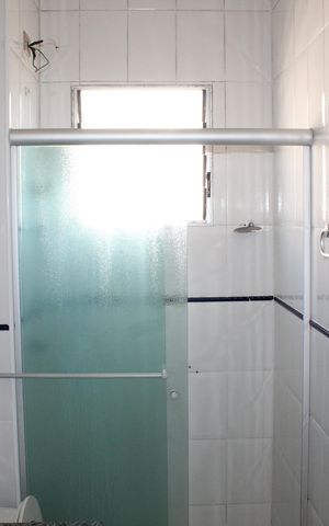 Casa de condomínio para alugar com 95m², 2 quartos e 2 vagasBanheiro